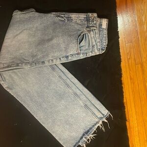 Light wash wide legged jeans